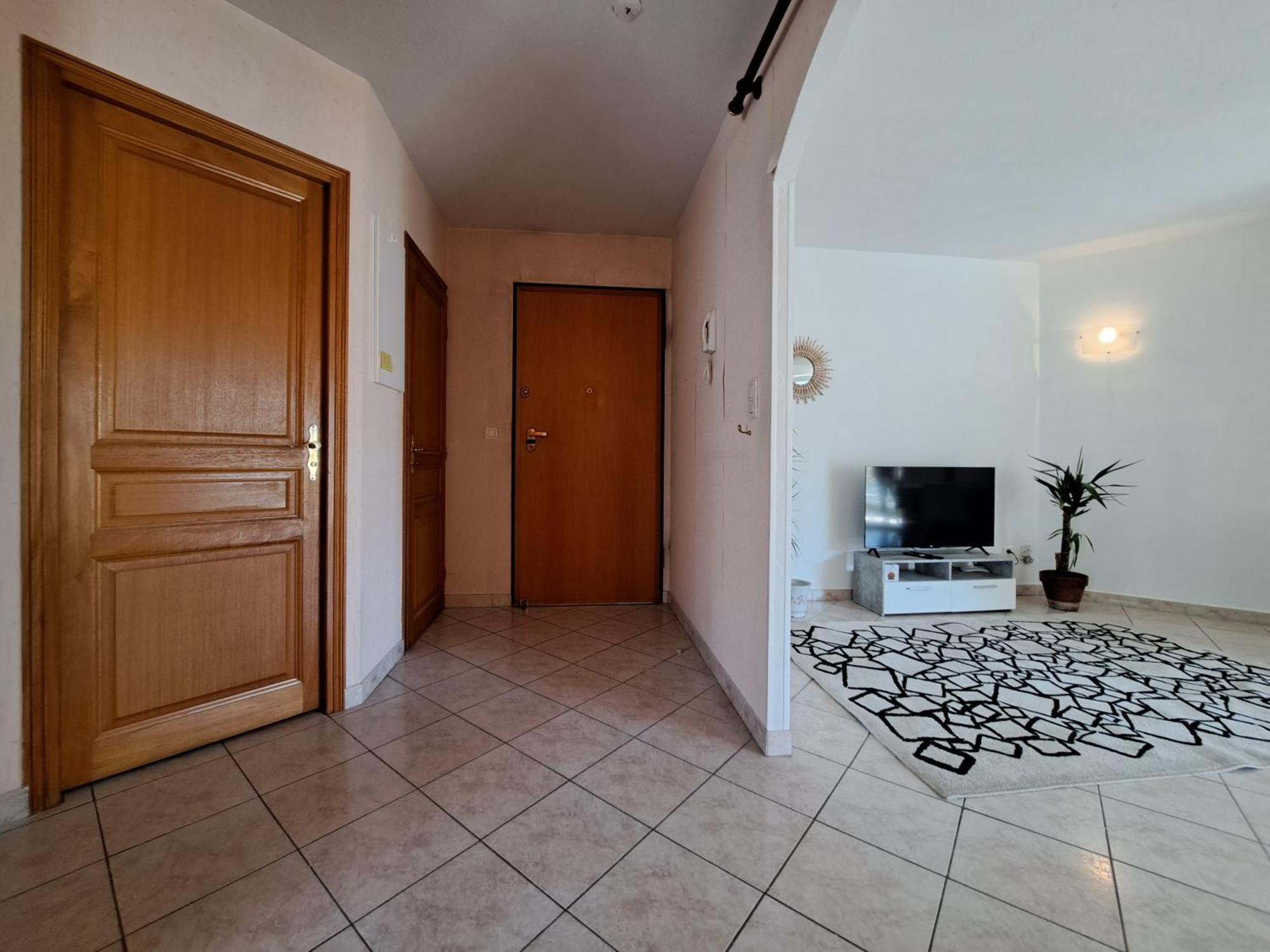Grand T2 Proche Centre Ville, Vue Mer Et Montagne Bastia  Kültér fotó